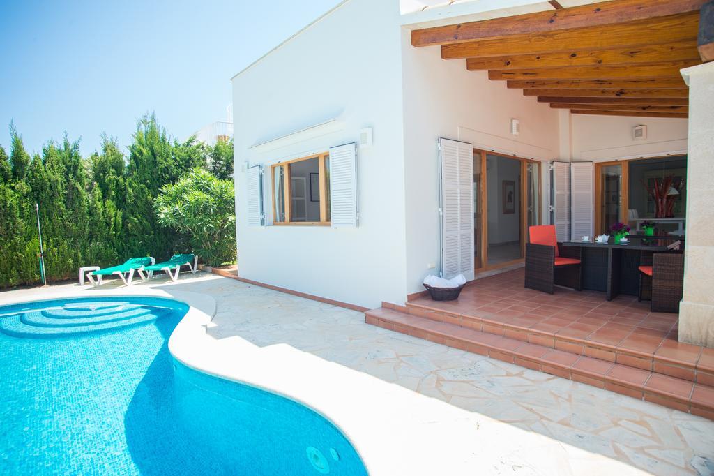 Cova Blanca Ferienhaus *